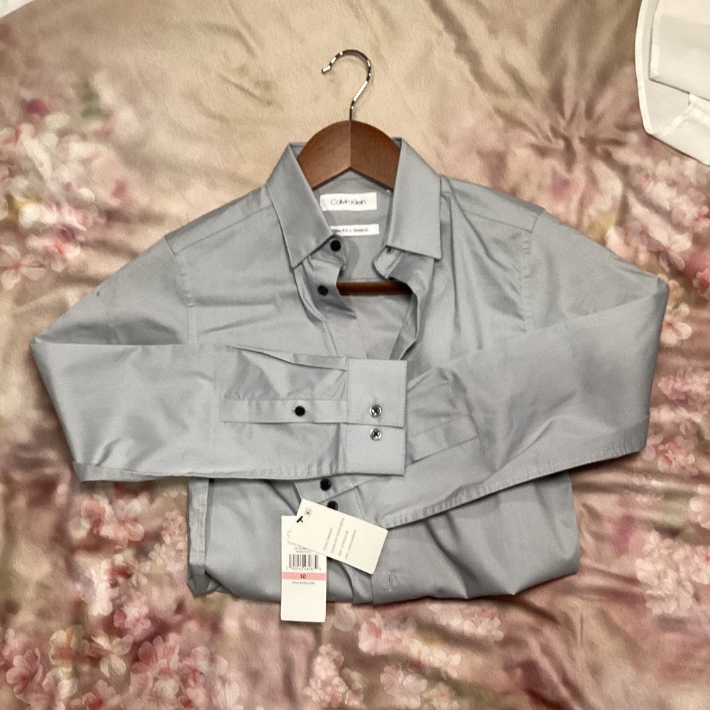 76. Calvin Klein Boys Gray Dress Shirt NWT Size 10
